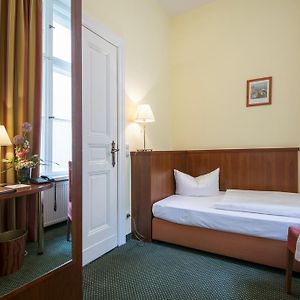 Extra Small Single Room