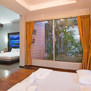 Familien-Zimmer mit Kingsize-Bett