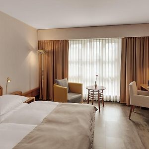 Comfort Zimmer mit Kingsize-Bett