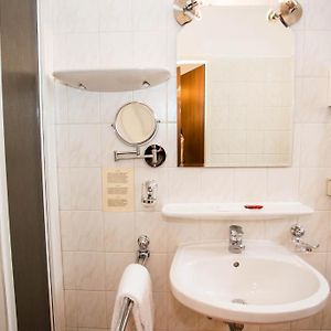 Fünfbettzimmer