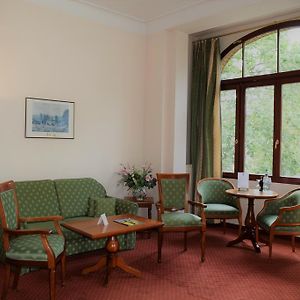 Familien-Zimmer