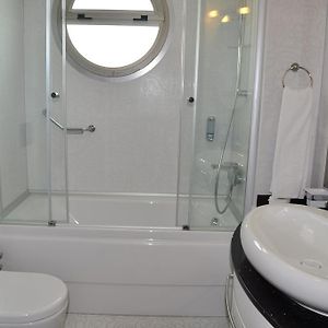 Deluxe Zimmer mit Kingsize-Bett