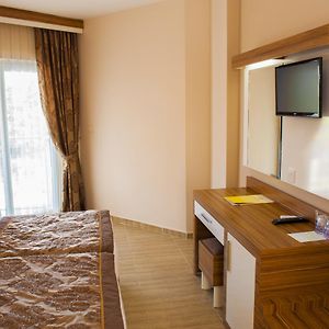 Standard Zimmer mit Kingsize-Bett