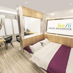 Deluxe Zimmer mit Kingsize-Bett
