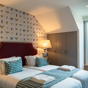 Zimmer mit Queensize-Bett im Dachgeschoss