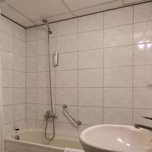 Zimmer mit zwei Einzelbetten