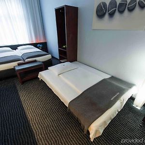 Dreibettzimmer
