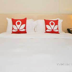 Standard Zimmer mit Kingsize-Bett