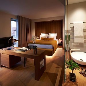 Deluxe Zimmer mit Kingsize-Bett