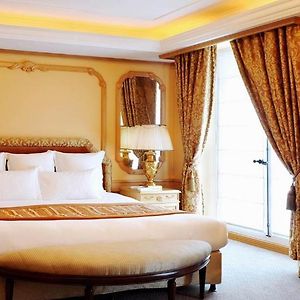 Deluxe Zimmer mit Kingsize-Bett