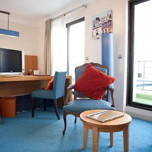 Deluxe Zimmer mit Kingsize-Bett