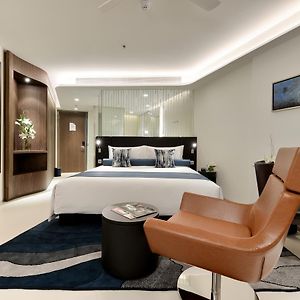 Deluxe Zimmer mit Kingsize-Bett