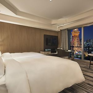 Panorama Zimmer mit Kingsize-Bett