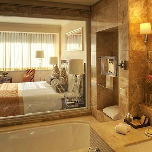Superior Zimmer mit Kingsize-Bett