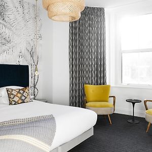 Deluxe Zimmer mit Kingsize-Bett