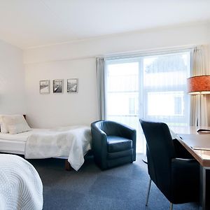 Zimmer mit zwei Einzelbetten
