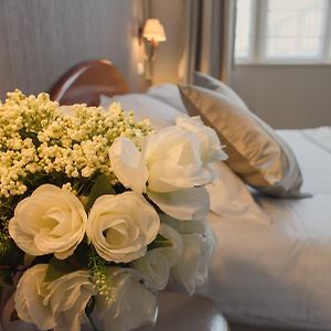 Standard Zimmer mit Kingsize-Bett