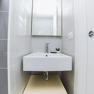 Budget Zimmer mit Kingsize-Bett