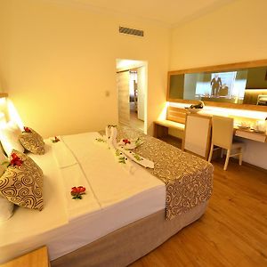 Standard Familien-Zimmer mit Kingsize-Bett