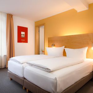 Economy Zimmer mit zwei Einzelbetten