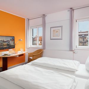 Standard Zimmer mit zwei Einzelbetten
