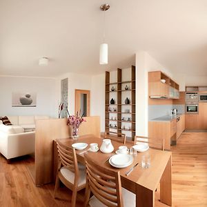 Executive Deluxe Suite