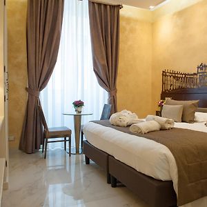 Deluxe Zimmer mit Kingsize-Bett
