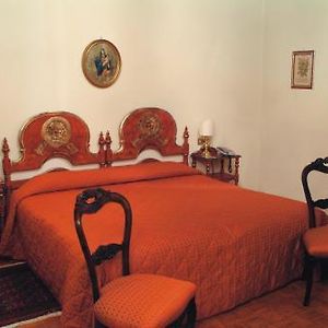 Dreibettzimmer