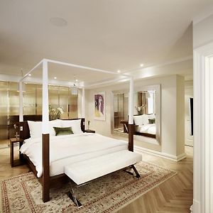 Luxus Zimmer mit Kingsize-Bett