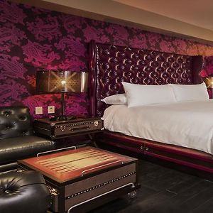 Classic Zimmer mit Kingsize-Bett