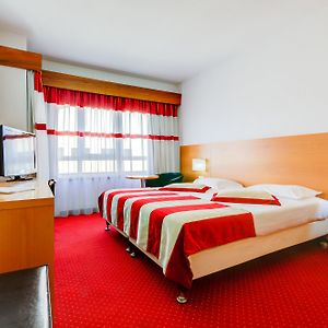 Zimmer mit zwei Einzelbetten