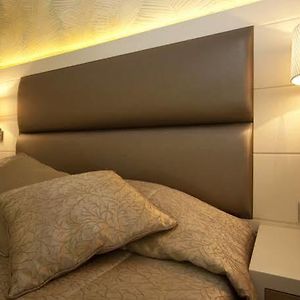 Standard Zimmer mit Kingsize-Bett