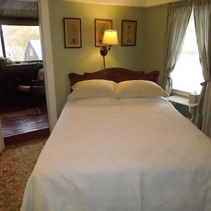 Zimmer mit Queensize-Bett
