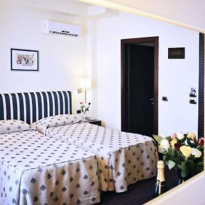 Zimmer mit zwei Einzelbetten