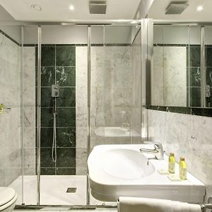 Dreibettzimmer