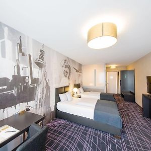 Zimmer mit zwei Einzelbetten