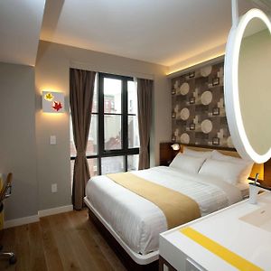 Zimmer mit Queensize-Bett