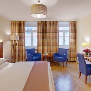 Classic Zimmer mit Kingsize-Bett