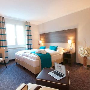 Standard Zimmer mit Kingsize-Bett