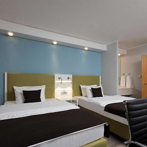 Standard Zimmer mit Kingsize-Bett