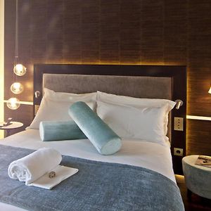 Zimmer mit Kingsize-Bett
