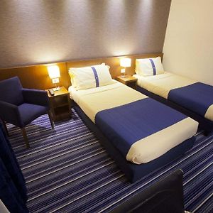 Zimmer mit zwei Einzelbetten