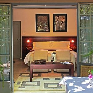 Standard Zimmer mit Kingsize-Bett