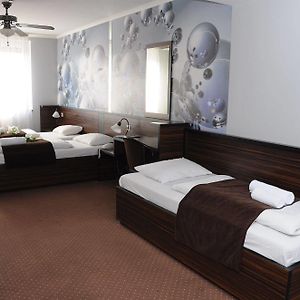 Dreibettzimmer