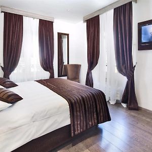 Zimmer mit Queensize-Bett