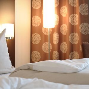 Standard Zimmer mit Kingsize-Bett