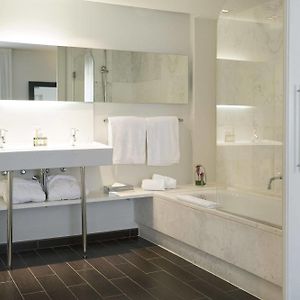 Superior Zimmer mit Kingsize-Bett