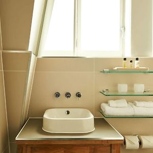 Deluxe Zimmer mit Kingsize-Bett