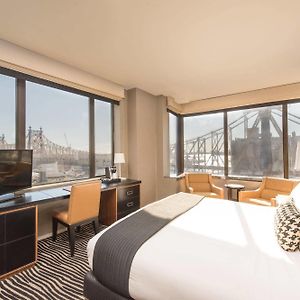 Deluxe Zimmer mit Kingsize-Bett