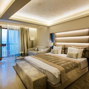 Deluxe  Beach King Room